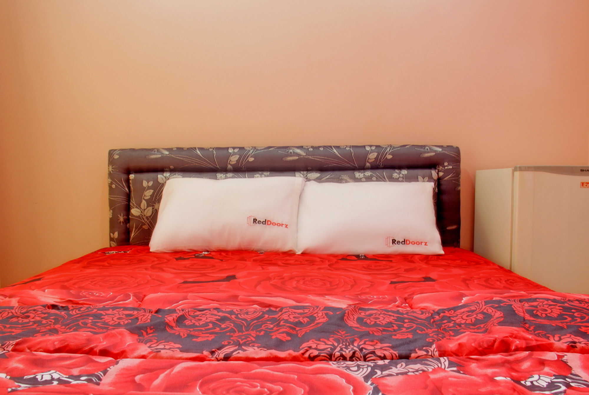 فندق Reddoorz Near Hyperpoint Pasteur باندونج المظهر الخارجي الصورة